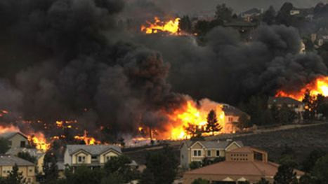 Houses burning in Colorado Springs